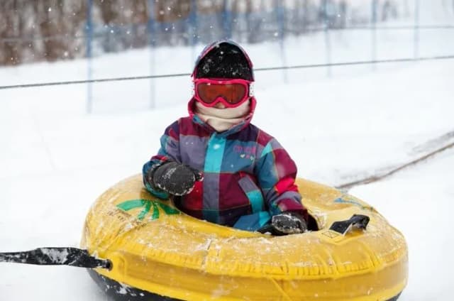 Glissade sur tube